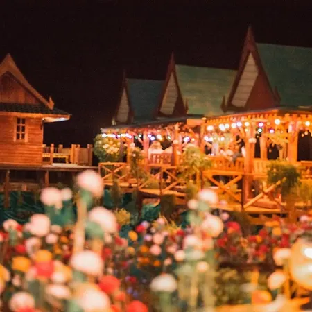 เรือนร่มไม้รีสอร์ท Ruenrommai Resort Klang Mun Extérieur photo